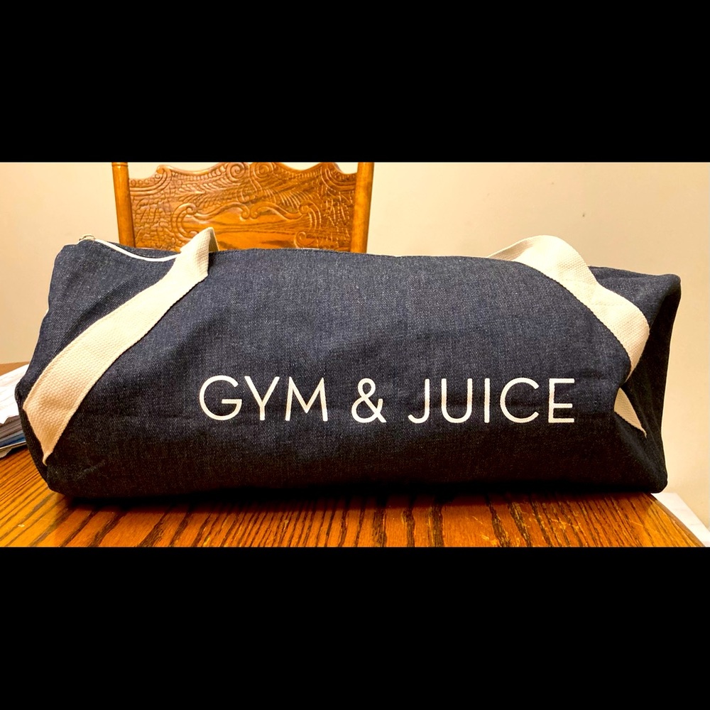 FabFitFun gym bag